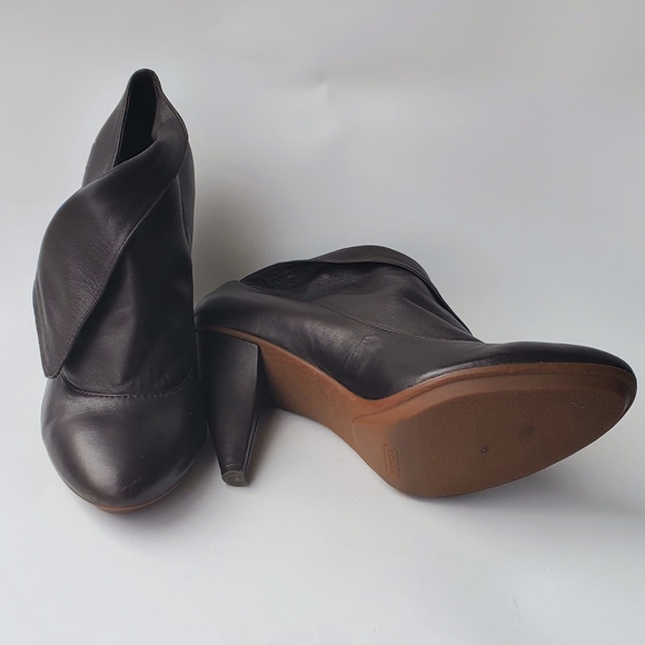Authentic Vintage Coach leather Booties - Picture 4 of 7